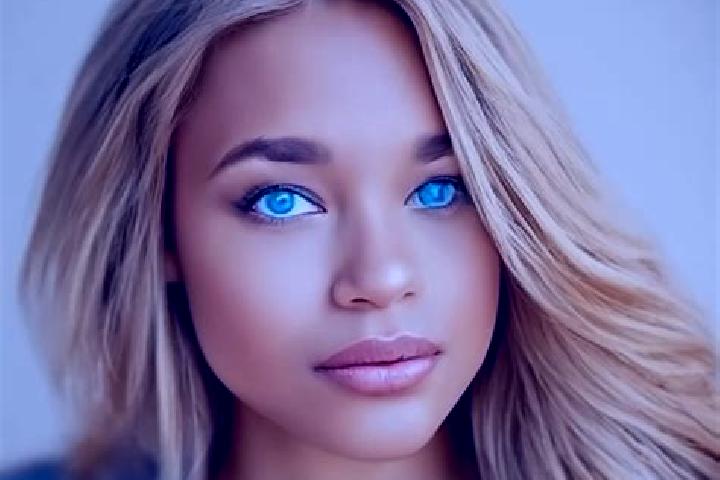 Zoe, 29, a blonde blue-eyed latina companion based in Kishiwada. Offering Domination, Duos, Travel Companion. Available for incall and outcall, day and eveni...