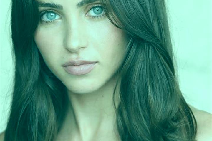 Zoe, 29, a brunette brown-eyed mixed companion based in Kaliawadi. Offering Erotic Massage, Massage, Fetish. Available for incall and outcall, overnight book...