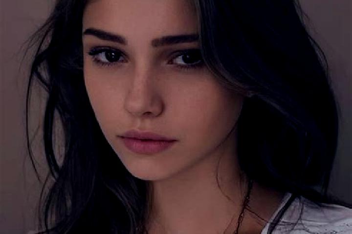 Zoe, 29, a brunette grey-eyed slavic companion based in Kouakoukrakro. Offering Tantra, Domination, Travel Companion. Available for incall and outcall, overn...