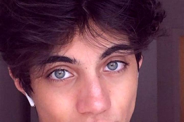 Zoe, 29, a chestnut dark-eyed caucasian companion based in Costasacate. Offering GFE, Couples, CIM. Available for incall and outcall, overnight bookings avai...