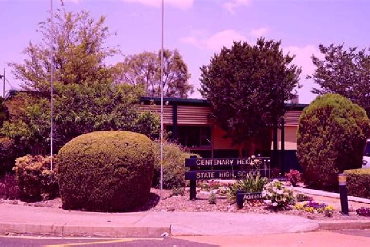 Zoe, 29 — Escort in Centenary Heights, Australia