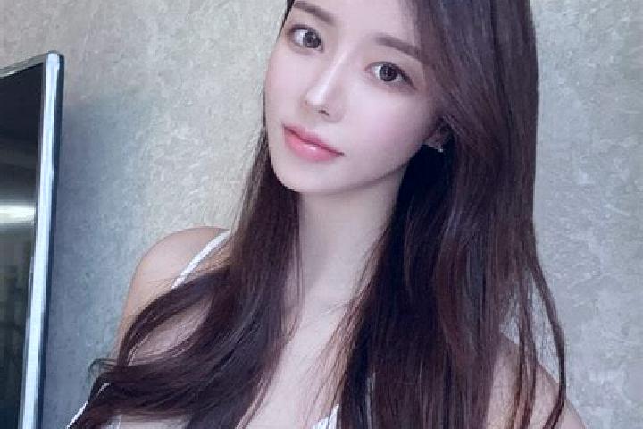 Zoe, 29 — Escort in Chenderong, Malaysia