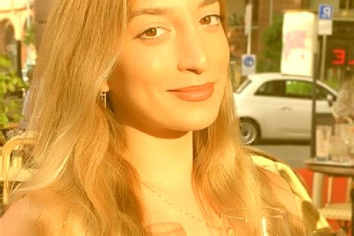 Zoe, 29 — Escort in Ellerstadt, Germany