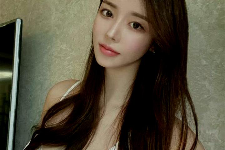 Zoe, 29 — Escort in Siqian, China