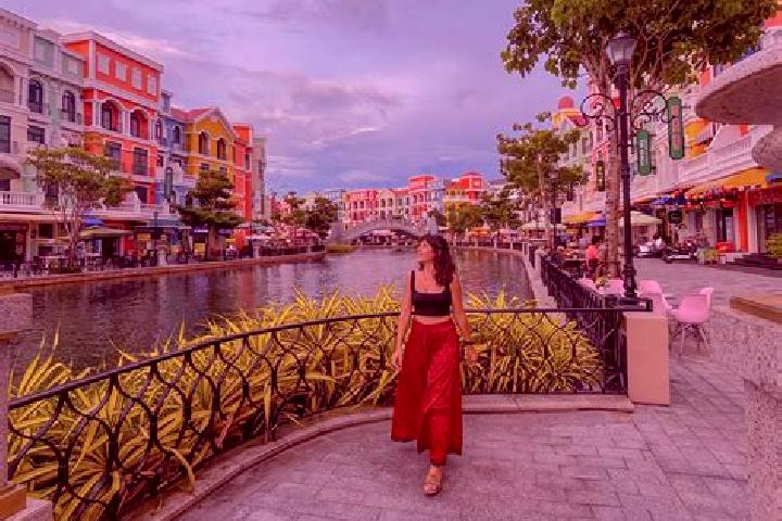 Zoe, 29 — Escort in Thi Tran Hung Quoc, Vietnam
