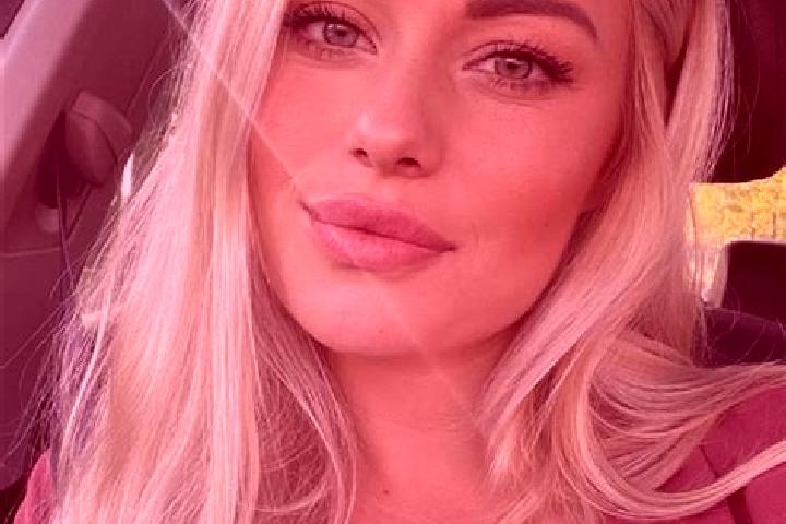 Zoe, 30, a blonde hazel-eyed middle eastern companion based in Chilmari. Offering OWO, Erotic Massage, CIM, Dinner Date, Girlfriend Experience. Available for...