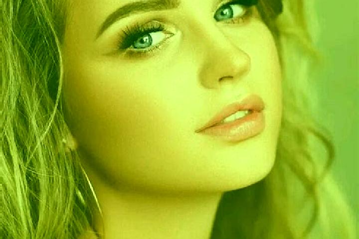 Zoe, 30, a dark blonde blue-eyed mediterranean companion based in Iugani. Offering Duos, BDSM, Couples. Available for incall and outcall, day and evening dates.