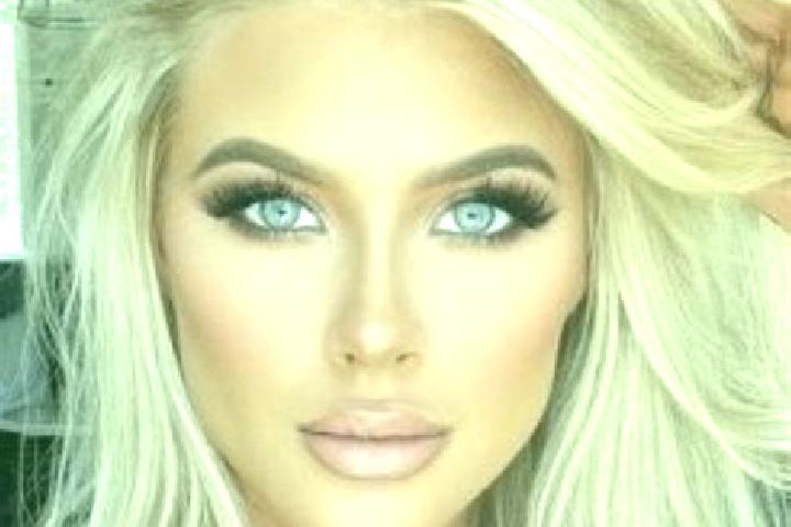 Zoe, 30, a platinum blonde amber-eyed mixed companion based in Lake Mack-Forest Hills. Offering Tantra, Domination, A-Level. Available for incall and outcall...