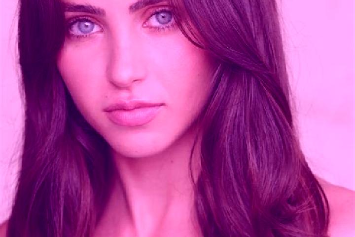 Zoe, 30, a red brown-eyed mediterranean companion based in Sangzi. Offering Tantra, Girlfriend Experience. Available for incall and outcall, overnight bookin...