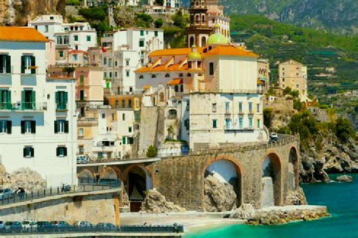Zoe, 30 — Escort in Borutta, Italy