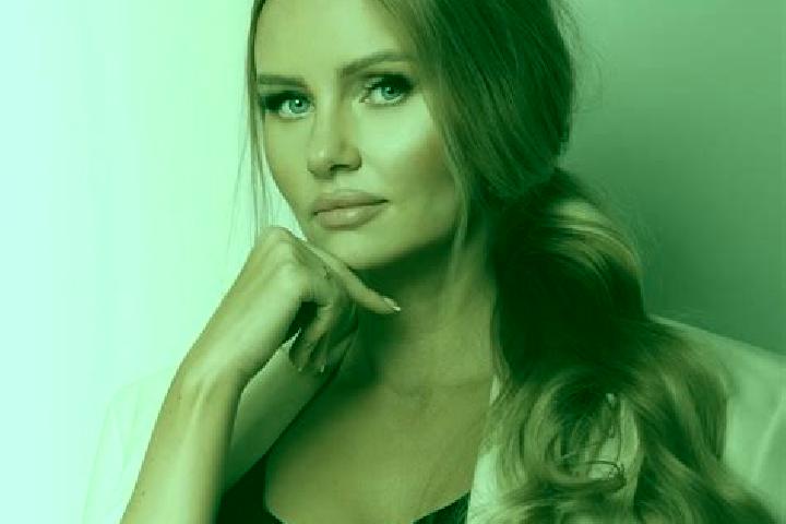 Zoe, 30 — Escort in Modlniczka, Poland