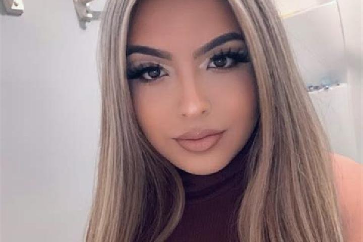 Zoe, 31, a blonde dark-eyed latina companion based in Chinari. Offering A-Level, Prostate Massage, CIM, Girlfriend Experience. Available for incall and outca...