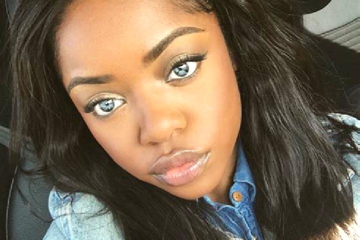 Zoe, 31, a chestnut blue-eyed ebony companion based in Sungai Nyamuk. Offering Domination, Dinner Date, A-Level. Available for incall and outcall, day and ev...