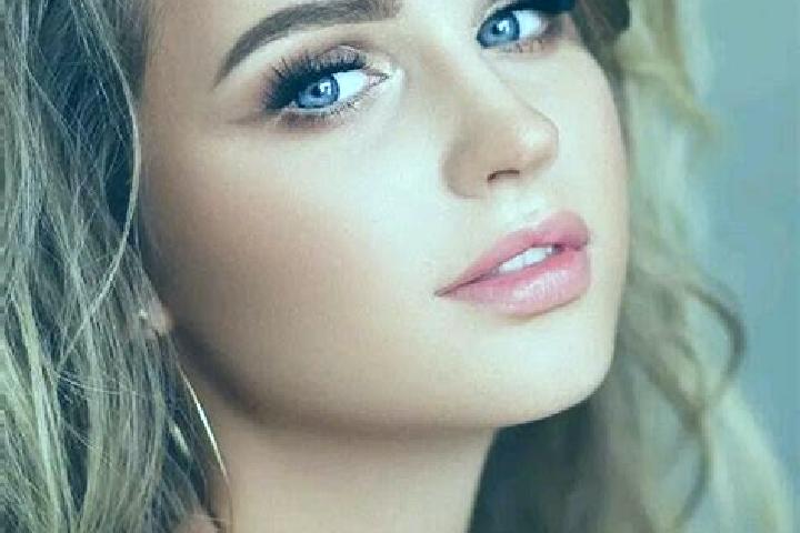 Zoe, 31, a dark blonde blue-eyed ebony companion based in Batin. Offering Girlfriend Experience, Roleplay, Overnight, Striptease. Available for incall and ou...