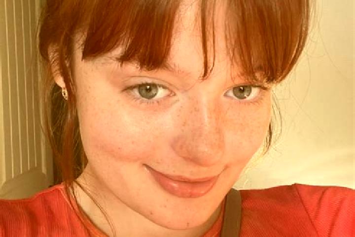 Zoe, 31, a red grey-eyed caribbean companion based in Cualedro. Offering GFE, Striptease, Prostate Massage, 69. Available for incall and outcall, overnight b...