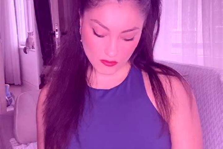 Zoe, 31 — Escort in Aygut, Armenia