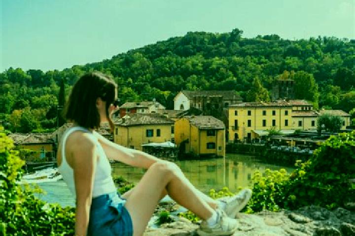 Zoe, 31 — Escort in Borghetto, Italy