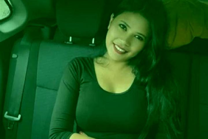 Zoe, 31 — Escort in Mawpat, India