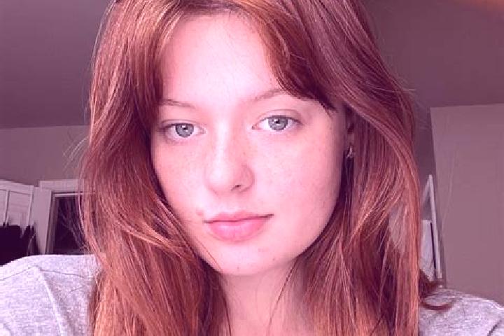 Zoe, 32, a chestnut grey-eyed caucasian companion based in El Control. Offering OWO, Massage, 69, CIM, Roleplay. Available for incall and outcall, overnight ...