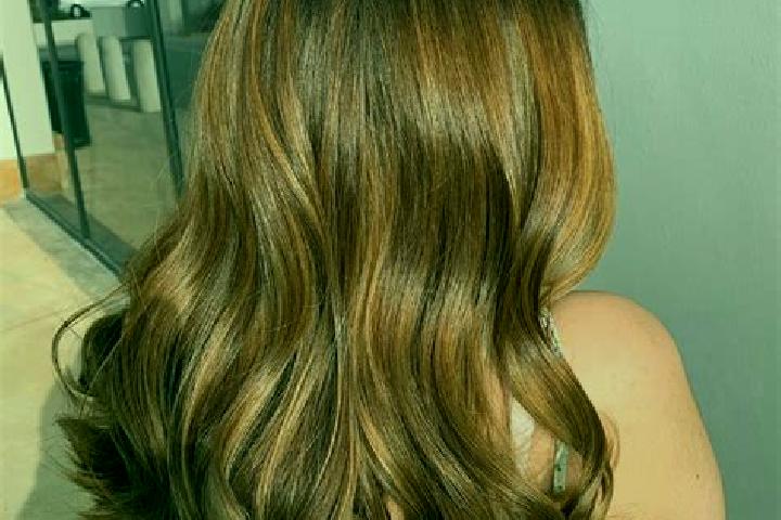 Zoe, 32, a chestnut hazel-eyed slavic companion based in Hortela de Baixo. Offering Party Girl, Erotic Massage, Dinner Date, Striptease. Available for incall...