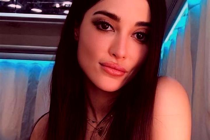 Zoe, 32 — Escort in Amara, Romania