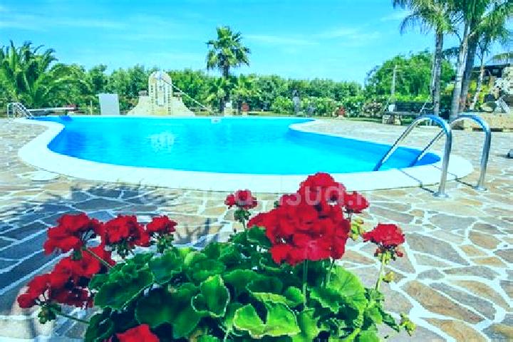 Zoe, 32 — Escort in Felline, Italy