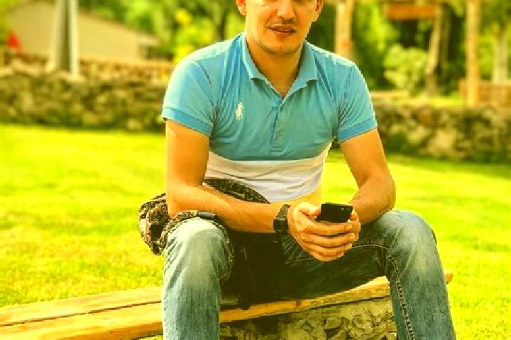Zoe, 32 — Escort in Haghtanak, Armenia