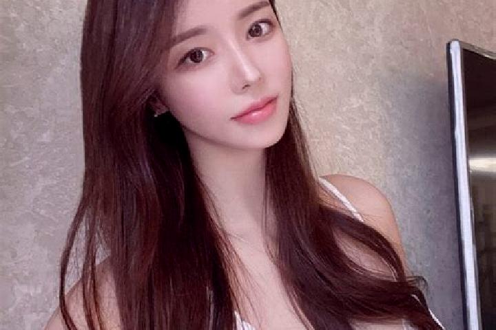 Zoe, 32 — Escort in Karginkuere, Turkey