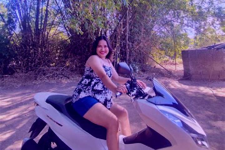 Zoe, 32 — Escort in Macalamcam A, Philippines