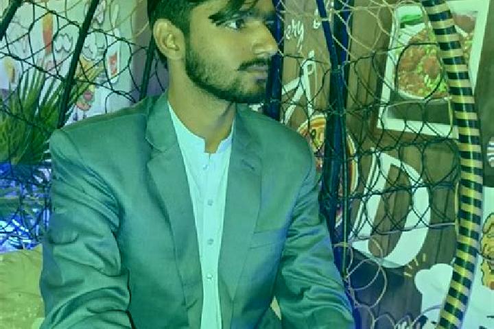 Zoe, 32 — Escort in Madeji, Pakistan