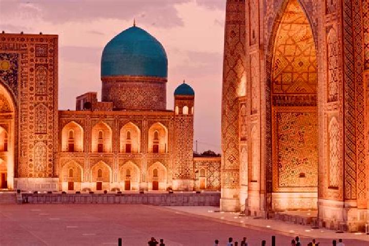 Zoe, 32 — Escort in Qorao zak, Uzbekistan