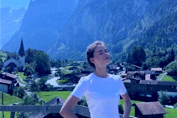 Zoe, 32 — Escort in Rohrbach, Switzerland