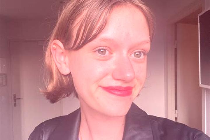 Zoe, 32 — Escort in Saint-Romain-de-Lerps, France