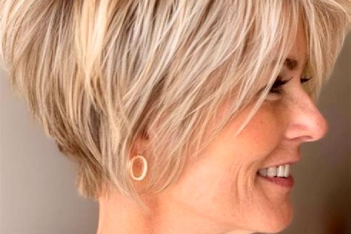 Zoe, 33 — Escort in Hoefling, Austria