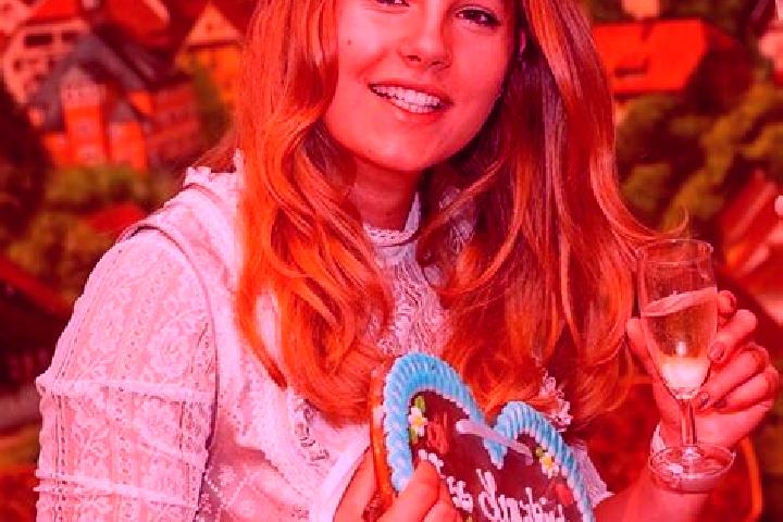 Zoe, 33 — Escort in Lenzkirch, Germany