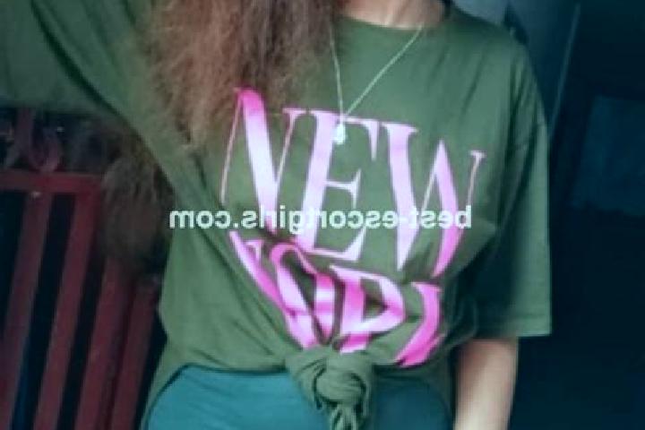 Zoe, 33 — Escort in Oungoni, Comoros