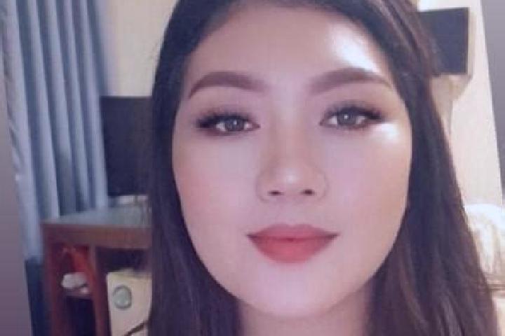 Zoe, 34, a blonde grey-eyed asian companion based in Huanglin. Offering Couples, Overnight, Duos, Girlfriend Experience. Available for incall and outcall, ov...