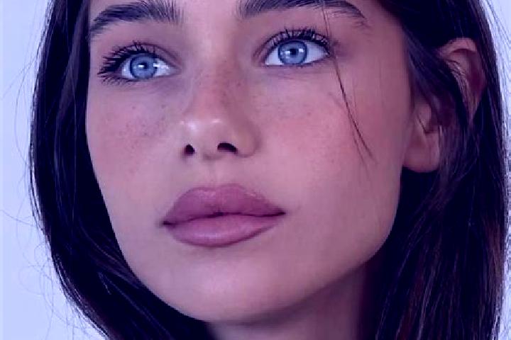 Zoe, 34, a brunette brown-eyed mixed companion based in Valletta. Offering Roleplay, Striptease, Deep French Kissing. Available for incall and outcall, overn...