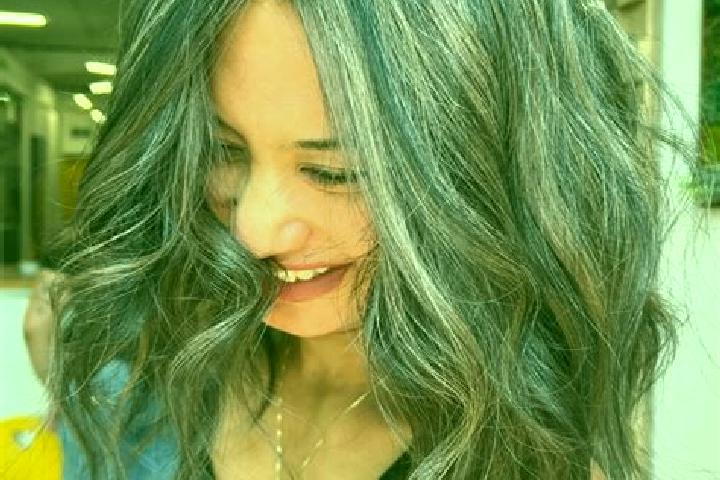 Zoe, 34, a brunette grey-eyed middle eastern companion based in Villareal. Offering CIM, Duos, GFE. Available for incall and outcall, day and evening dates.