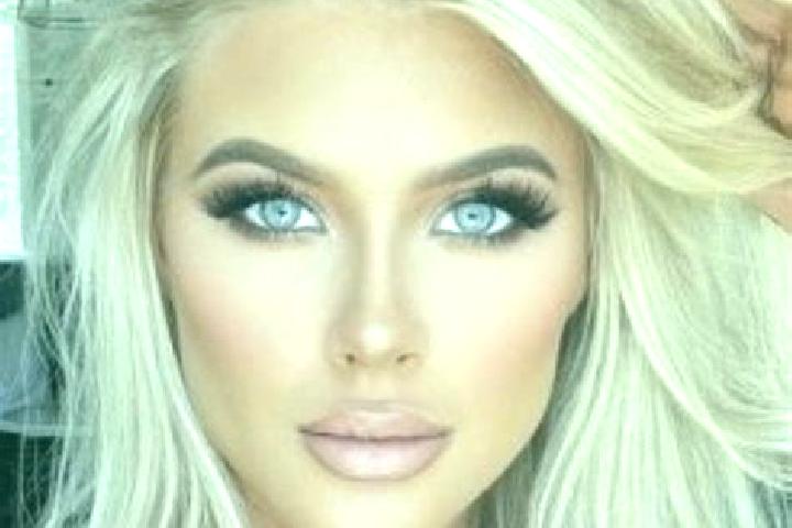 Zoe, 34, a platinum blonde brown-eyed caribbean companion based in Barentu. Offering OWO, BDSM, Girlfriend Experience, Prostate Massage. Available for incall...
