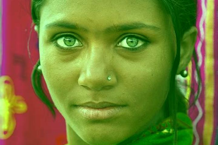 Zoe, 34, a red green-eyed indian companion based in Aramango. Offering Fetish, Duos, 69. Available for incall and outcall, overnight bookings available.