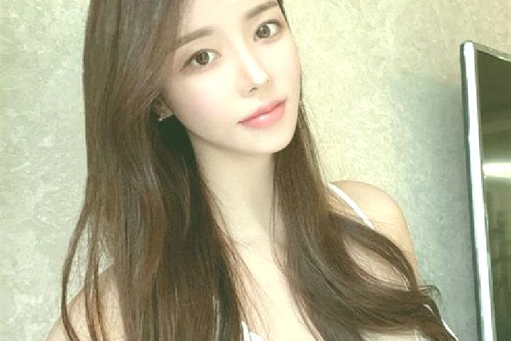 Zoe, 34 — Escort in Dancun, China