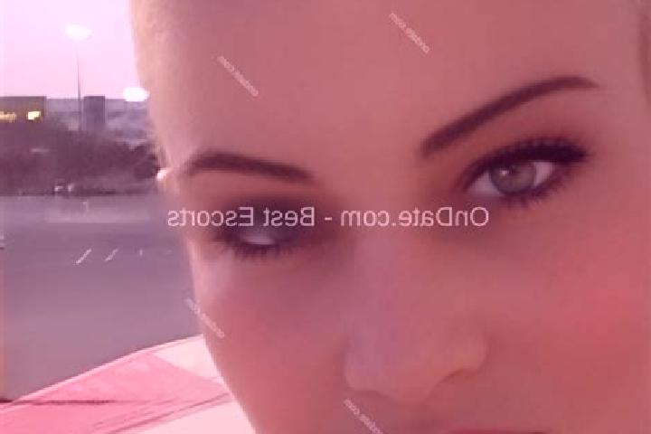 Zoe, 34 — Escort in Delmont, United States