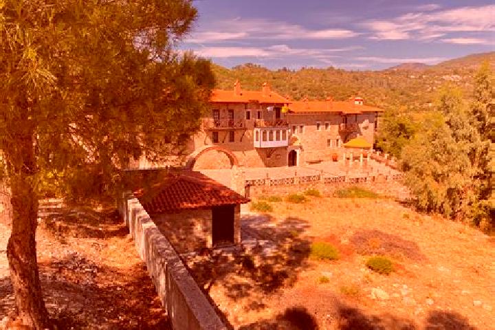 Zoe, 34 — Escort in Megali Panagia, Greece