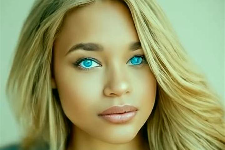 Zoe, 35, a blonde blue-eyed latina companion based in Bystryanka. Offering Erotic Massage, OWO, Domination. Available for incall and outcall, day and evening...