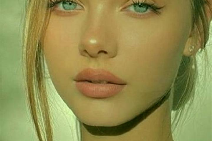 Zoe, 35, a dark blonde blue-eyed mediterranean companion based in Plevna. Offering Roleplay, BDSM, Dinner Date. Available for incall and outcall, day and eve...