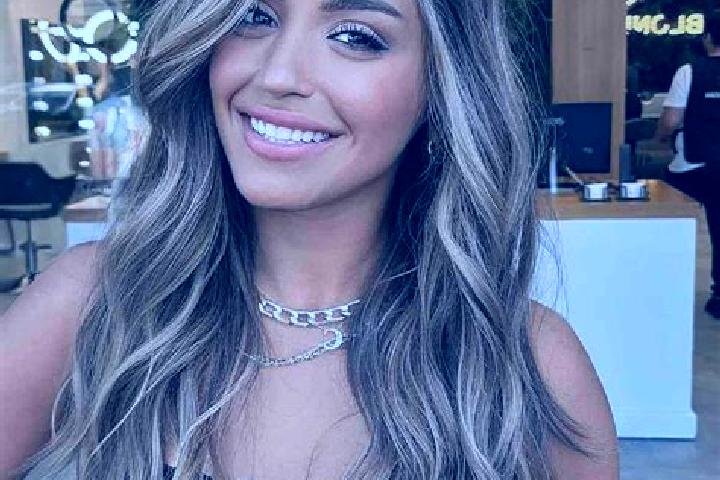 Zoe, 35, a dark blonde brown-eyed latina companion based in Ifanadiana. Offering Roleplay, OWO, CIM. Available for incall and outcall, day and evening dates.