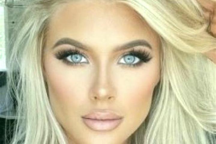 Zoe, 35, a platinum blonde blue-eyed latina companion based in Durrenasch. Offering Girlfriend Experience, BDSM, Couples. Available for incall and outcall, d...