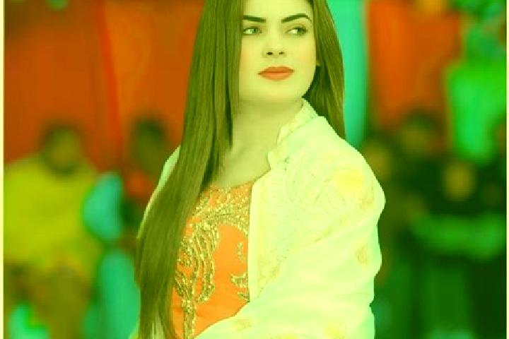 Zoe, 35 — Escort in Kamar Mushani, Pakistan