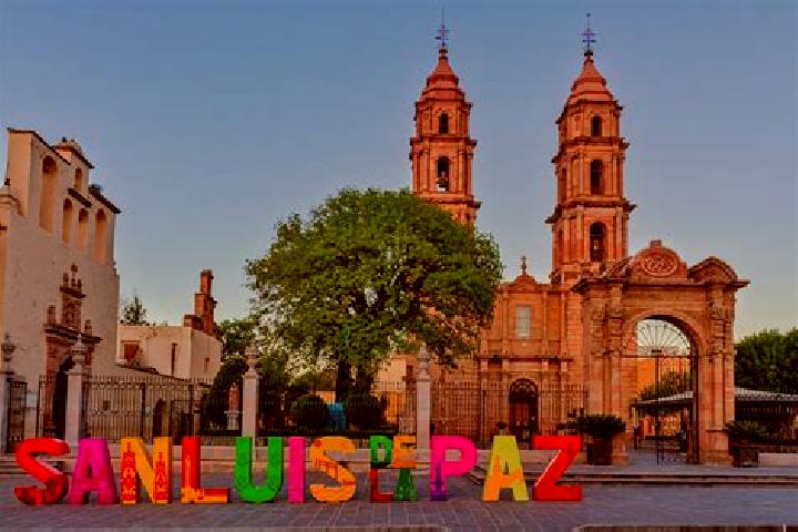 Zoe, 35 — Escort in La Escondidita, Mexico
